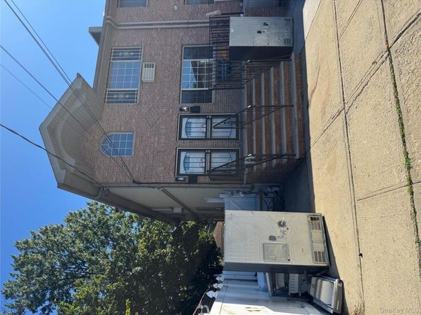 14547 224th Street, Springfield Gardens NY 11413