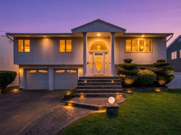 3727 Oceanside Road E, Oceanside NY 11572