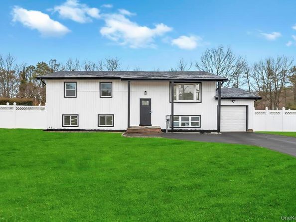 191 Ridge Road, Wheatley Heights NY 11798