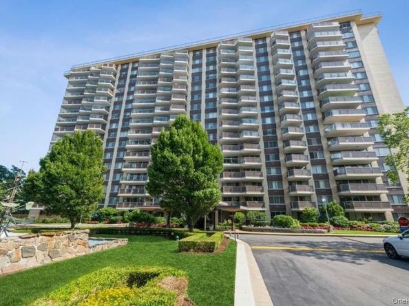 18-15 215 Street PH F, Bayside NY 11360