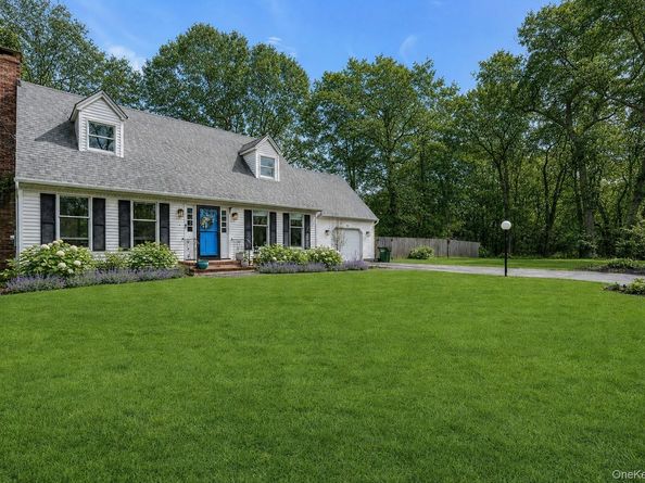 5845 N Bayview Road, Southold NY 11971