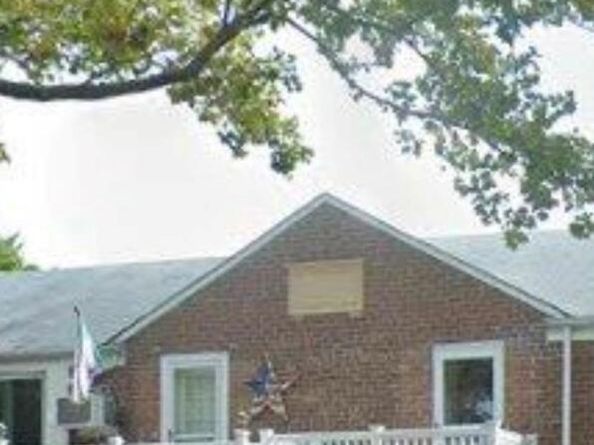 260-56 75th Avenue One, Glen Oaks NY 11004