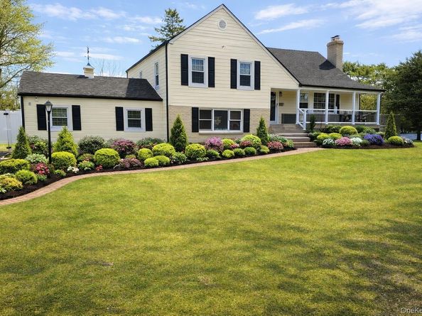 39 West Lane, Bay Shore NY 11706