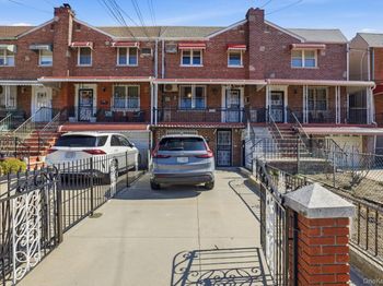 2530 Bronxwood Avenue