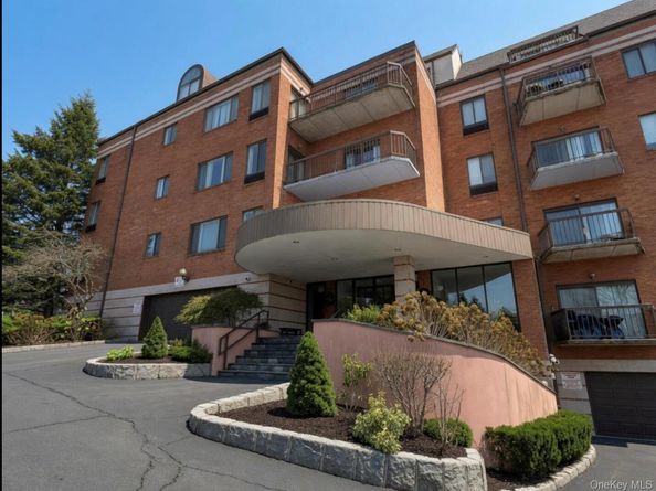 24 Ray Place 14, Scarsdale NY 10583