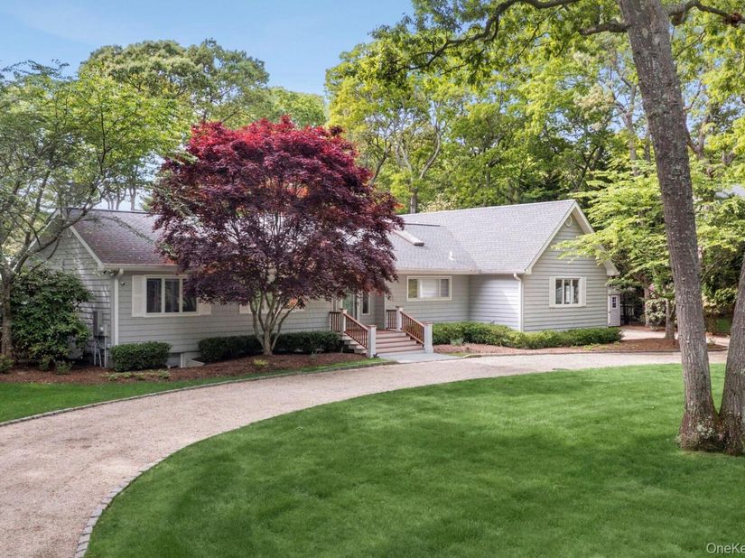 47 Bridle Path, Remsenburg NY 11960