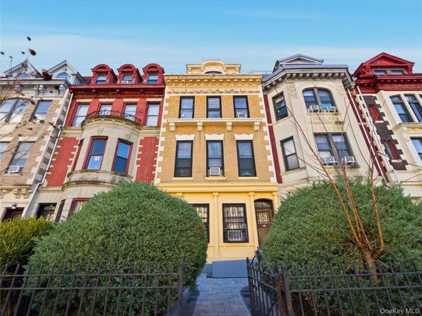 372 Parkside Avenue, Brooklyn NY 11226