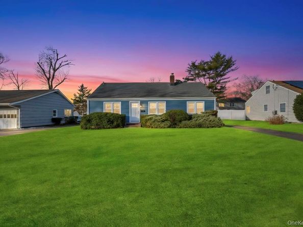 110 Monroe Avenue, Patchogue NY 11772