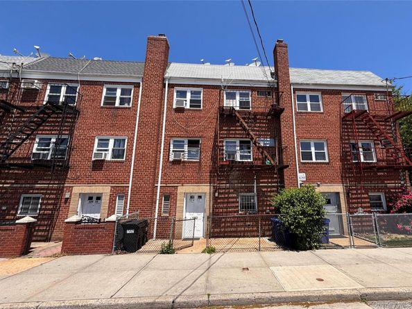 224-17 Braddock Avenue, Queens Village NY 11428