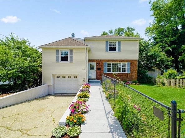 342 Roberts Avenue, Yonkers NY 10703