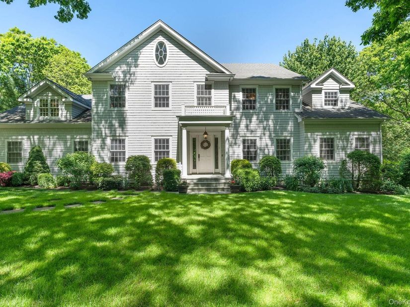 6 Woodruff Lane, Bridgehampton NY 11932