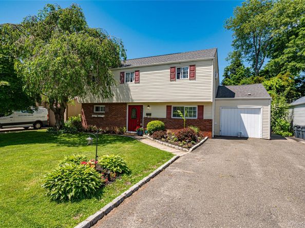 533 5th Street, East Northport NY 11731