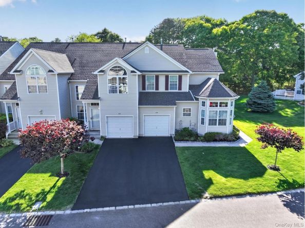 235 Kettles Lane, Medford NY 11763