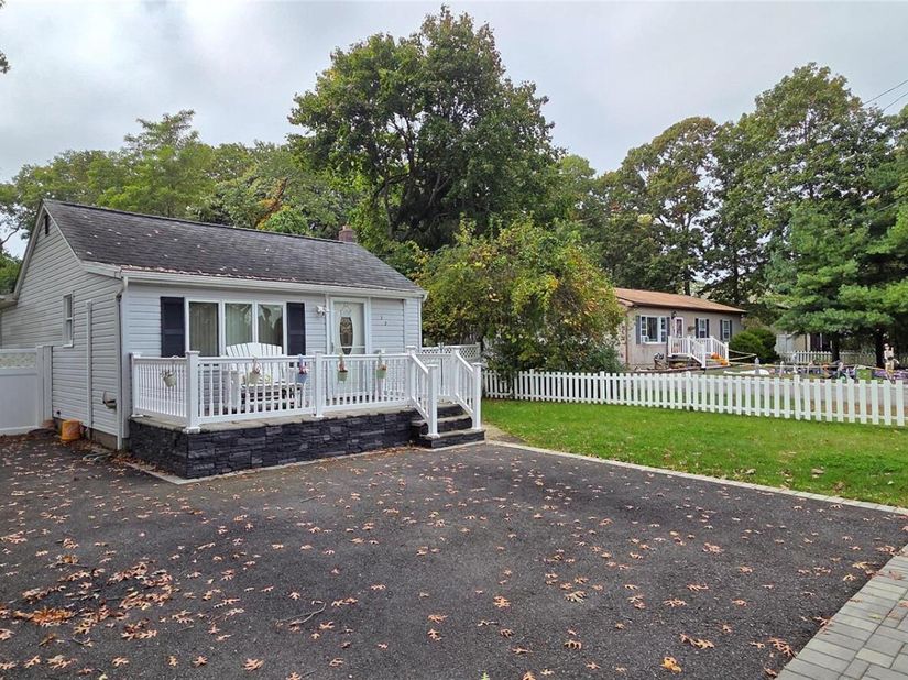 122 Church Drive, Mastic Beach NY 11951