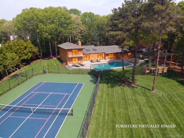 10 Jeffrey Lane, East Quogue NY 11942