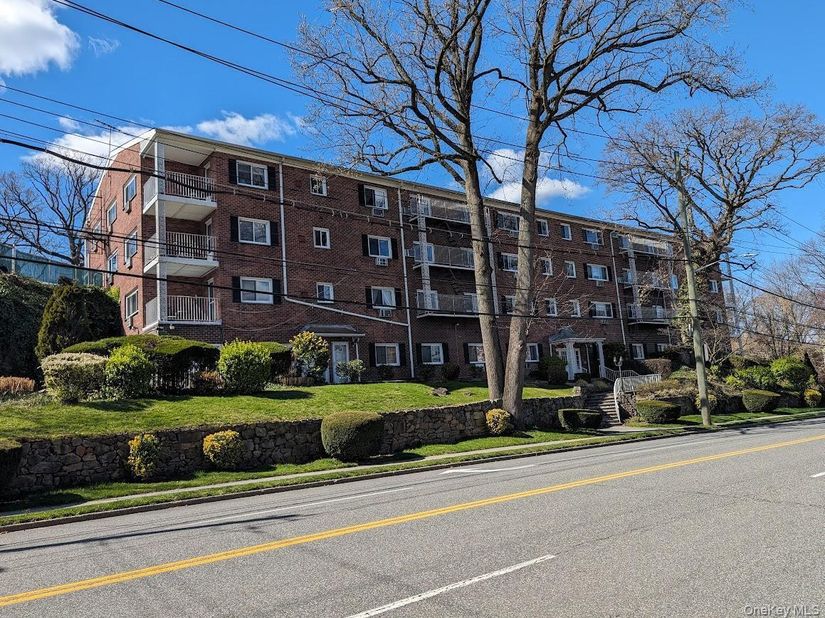 2333 Palmer Avenue 2F, New Rochelle NY 10801