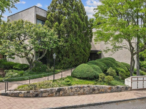 152 Overlook Avenue 2C, Peekskill NY 10566