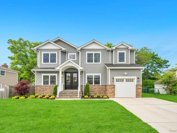 124 North Drive, Massapequa NY 11758