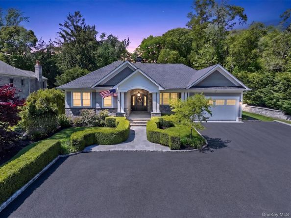 379 Frost Pond Road, Glen Head NY 11545