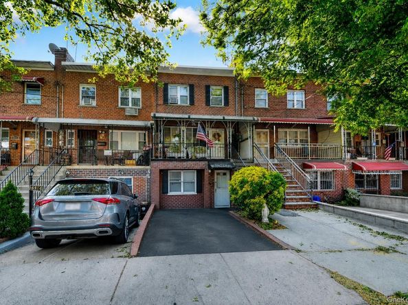 2571 Seymour Avenue, Bronx NY 10469