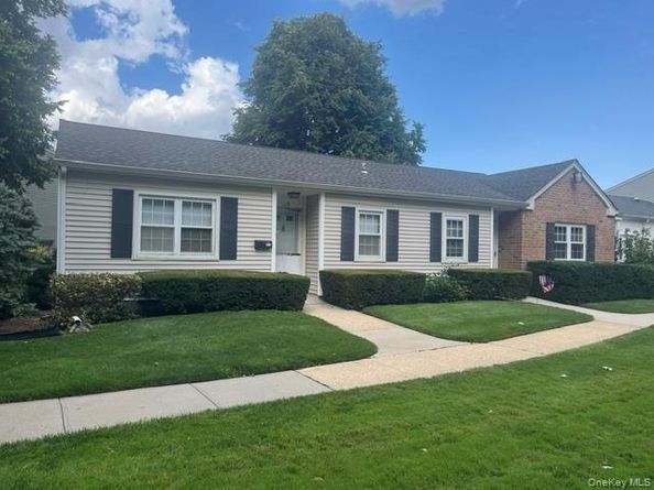 117 Harbor S, Amityville NY 11701