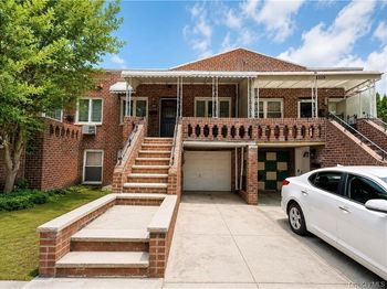 1307 E 98th Street