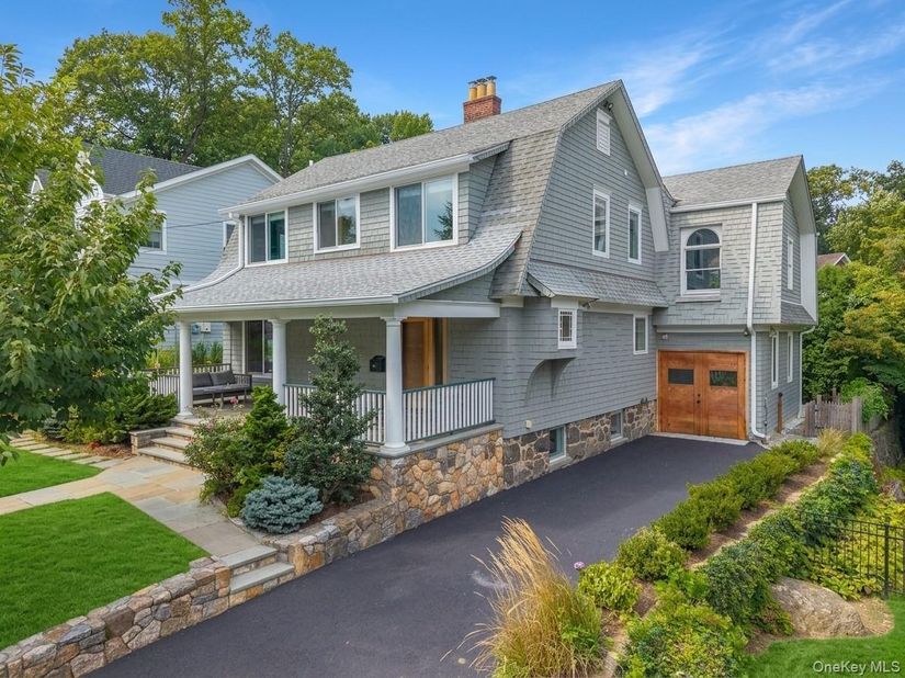 10 Wildwood Road, Larchmont NY 10538