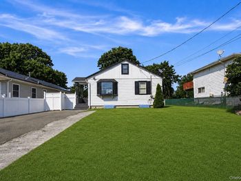 187 Crooked Hill Road