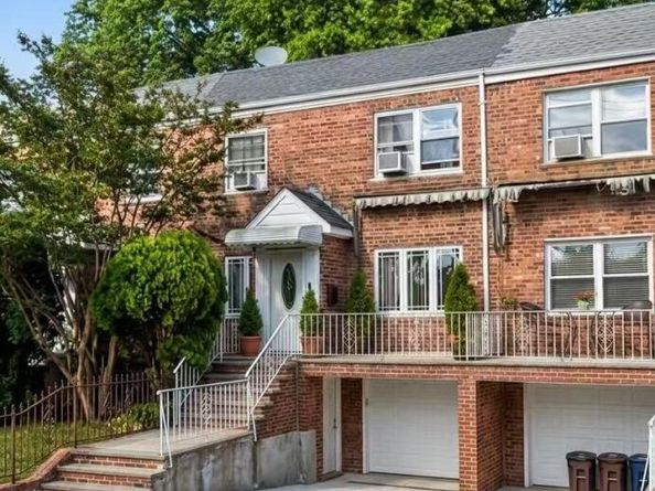 5629 210th Street, Oakland Gardens NY 11364