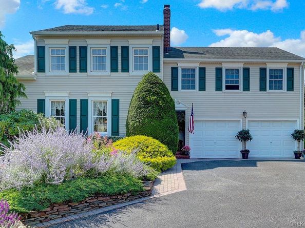4394 Merrick Road, Massapequa NY 11758