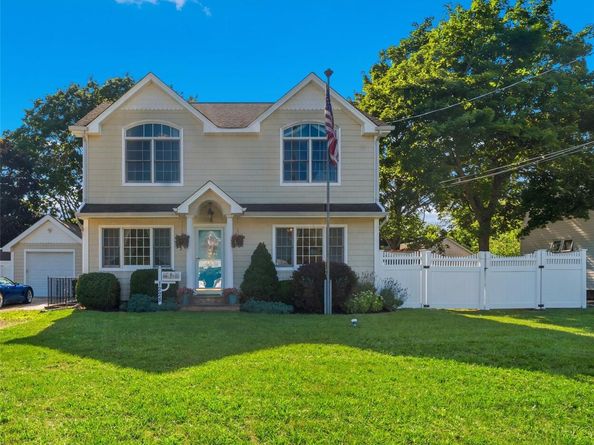 1228 Hyman Avenue, Bay Shore NY 11706