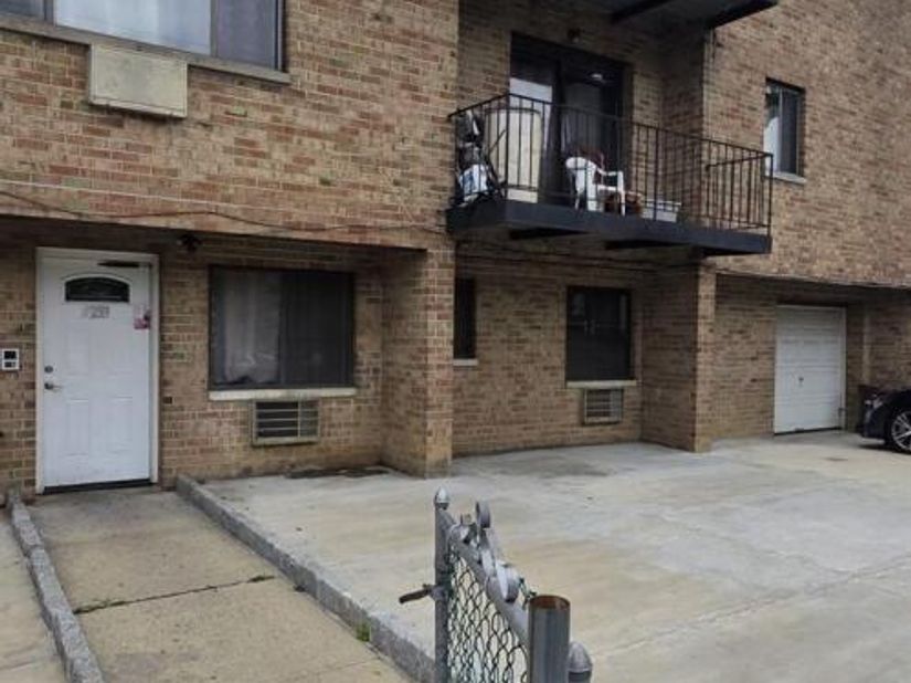 3233 Ely Avenue, Bronx NY 10469