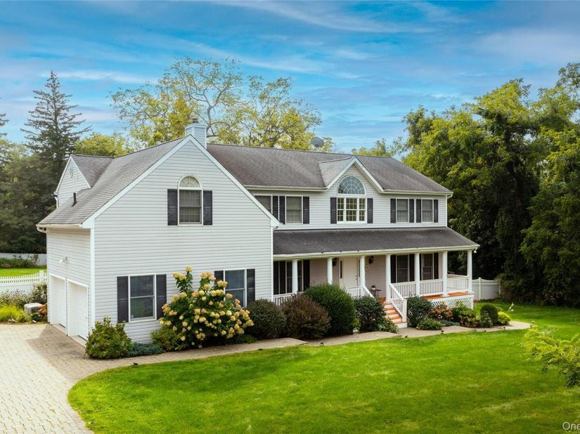 14 Windsor Road, Yorktown Heights NY 10598