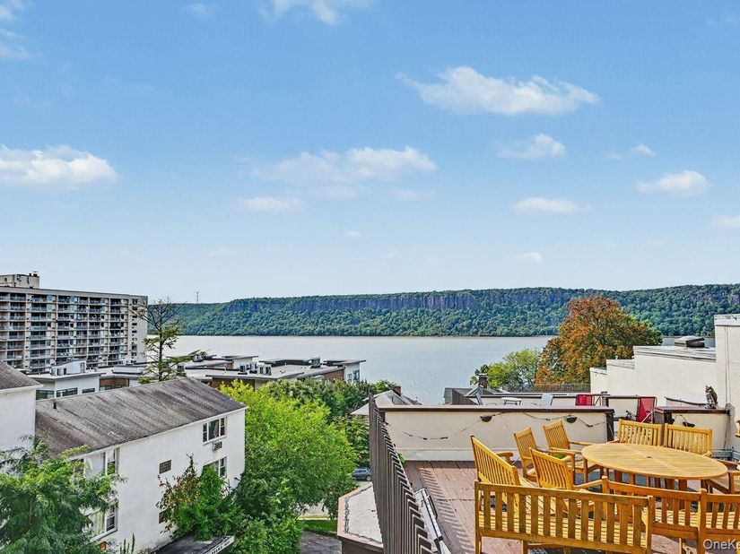 1200 Warburton Avenue 41, Yonkers NY 10701