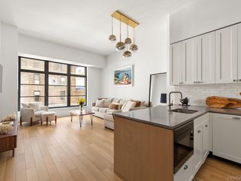 50 W 30TH Street