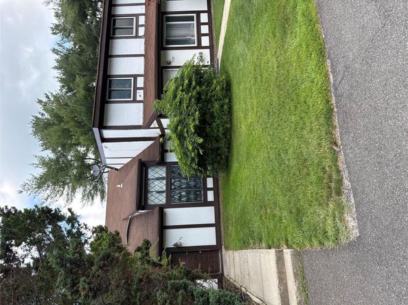 137 Fieldstone Court, Middle Island NY 11953