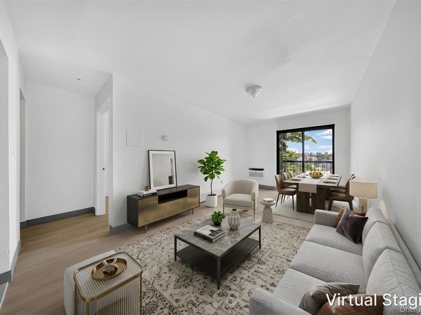 42-11 108 st 3D, Corona NY 11368