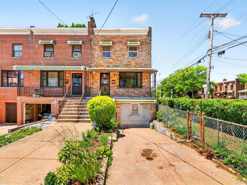3885 Paulding Avenue, Bronx NY 10469