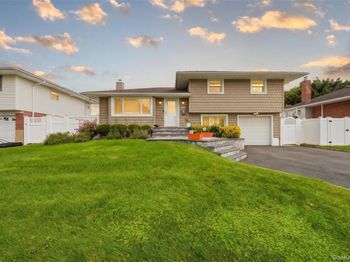 16 Spector Lane