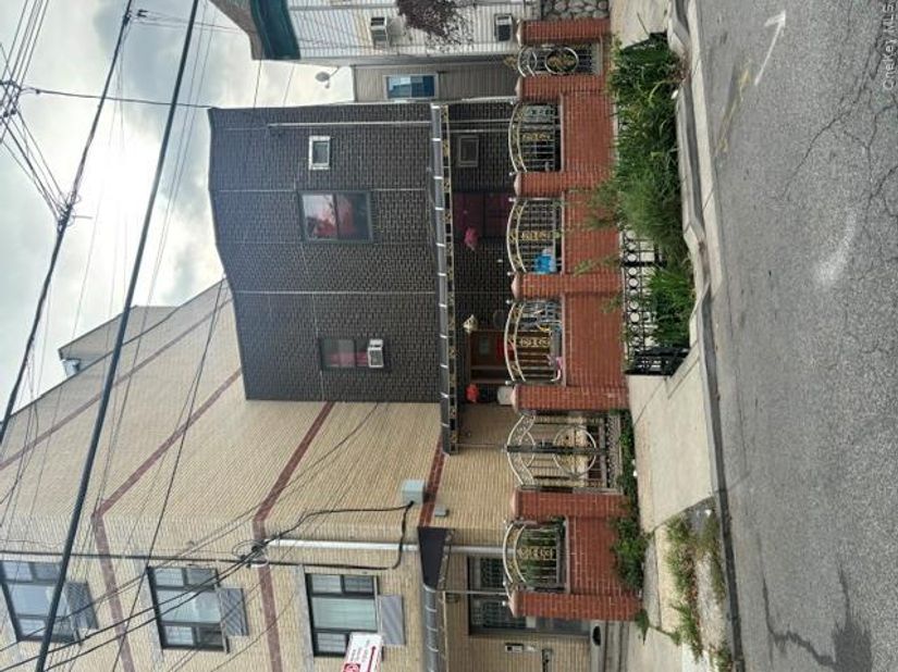 1557 Glover Street, Bronx NY 10462