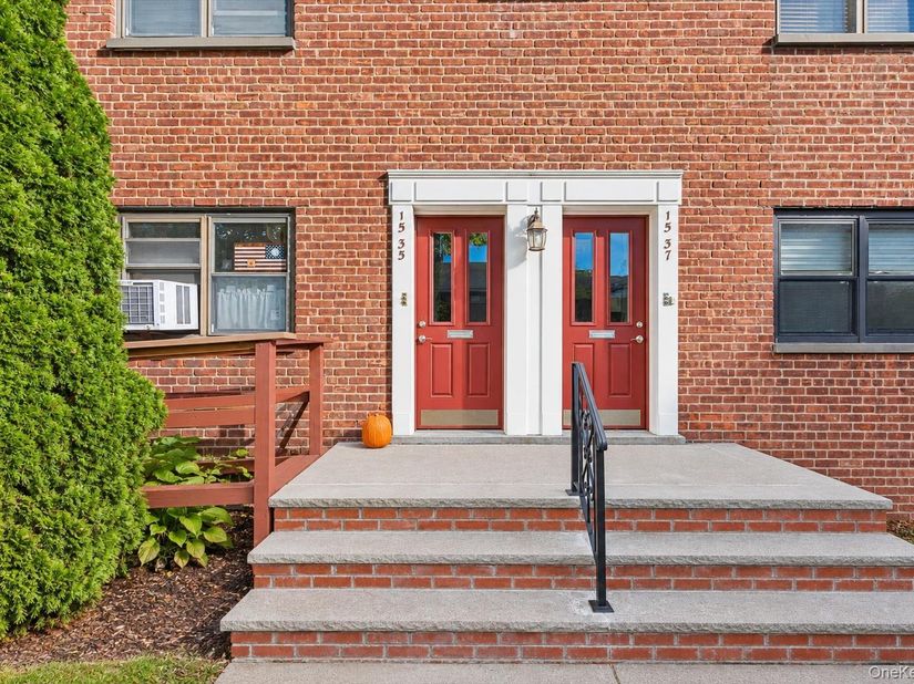 15-35 160 Street 6160, Whitestone NY 11357