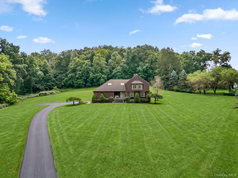 361 Rte 22, Goldens Bridge NY 10526