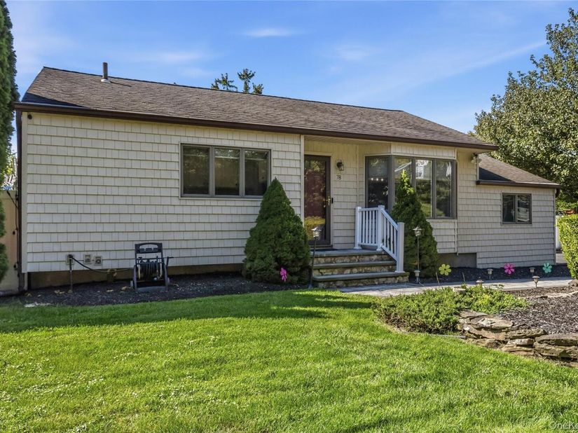 78 Little Plains Road, Huntington NY 11743