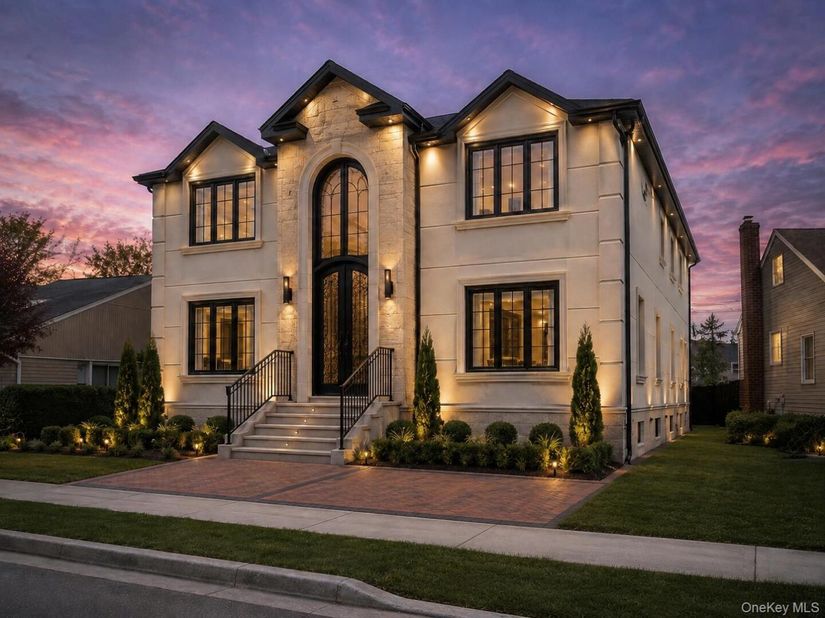 22 Elderberry Lane, Valley Stream NY 11581