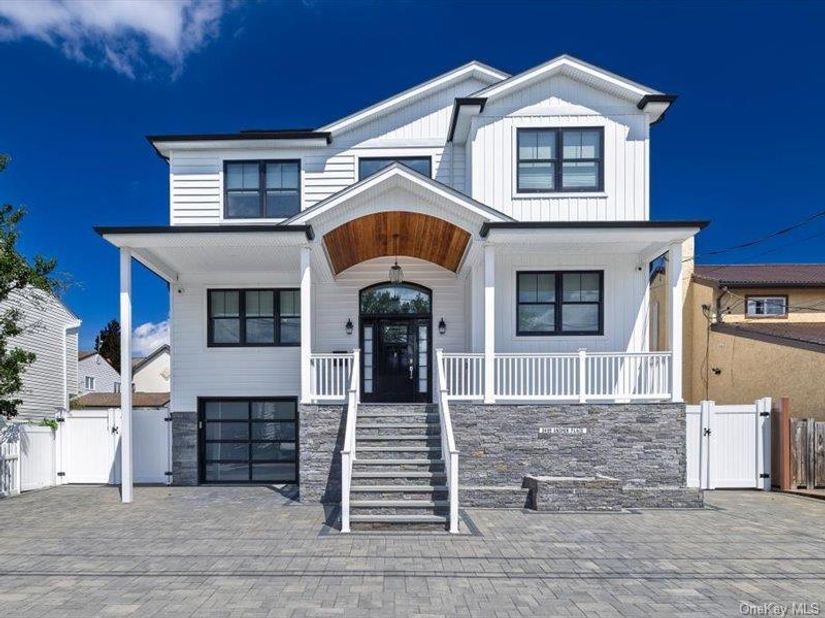 3499 Anchor Place, Oceanside NY 11572
