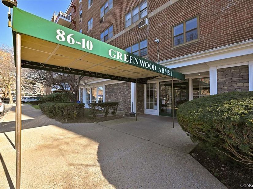 8610 151 Avenue 4N, Howard Beach NY 11414