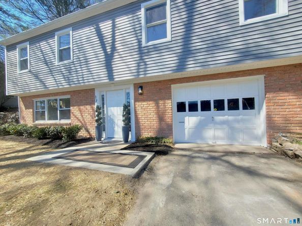 17 Woodlawn Avenue, Norwalk CT 06854