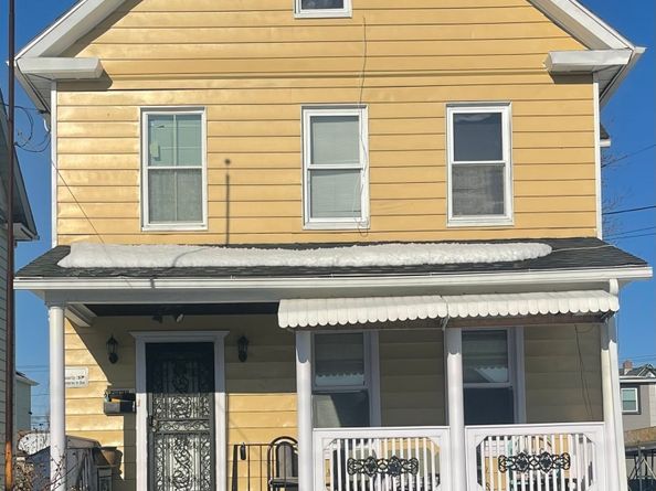 231 Deforest Avenue, Bridgeport CT 06607