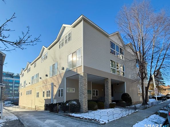 1400 Bedford Street 11, Stamford CT 06905