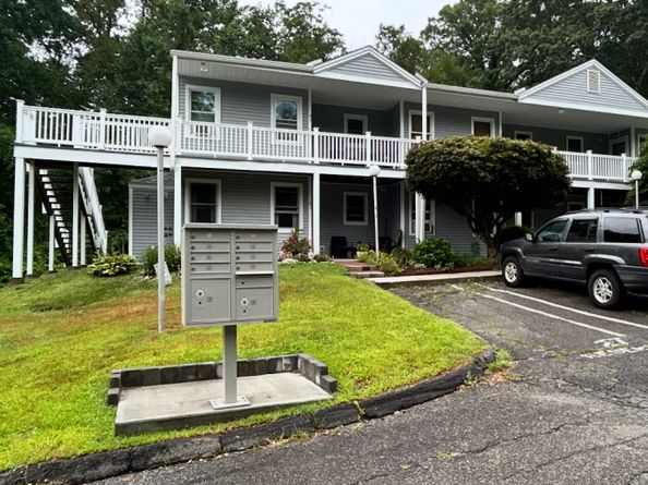 67 Hidden Knolls Circle 67, Monroe CT 06468